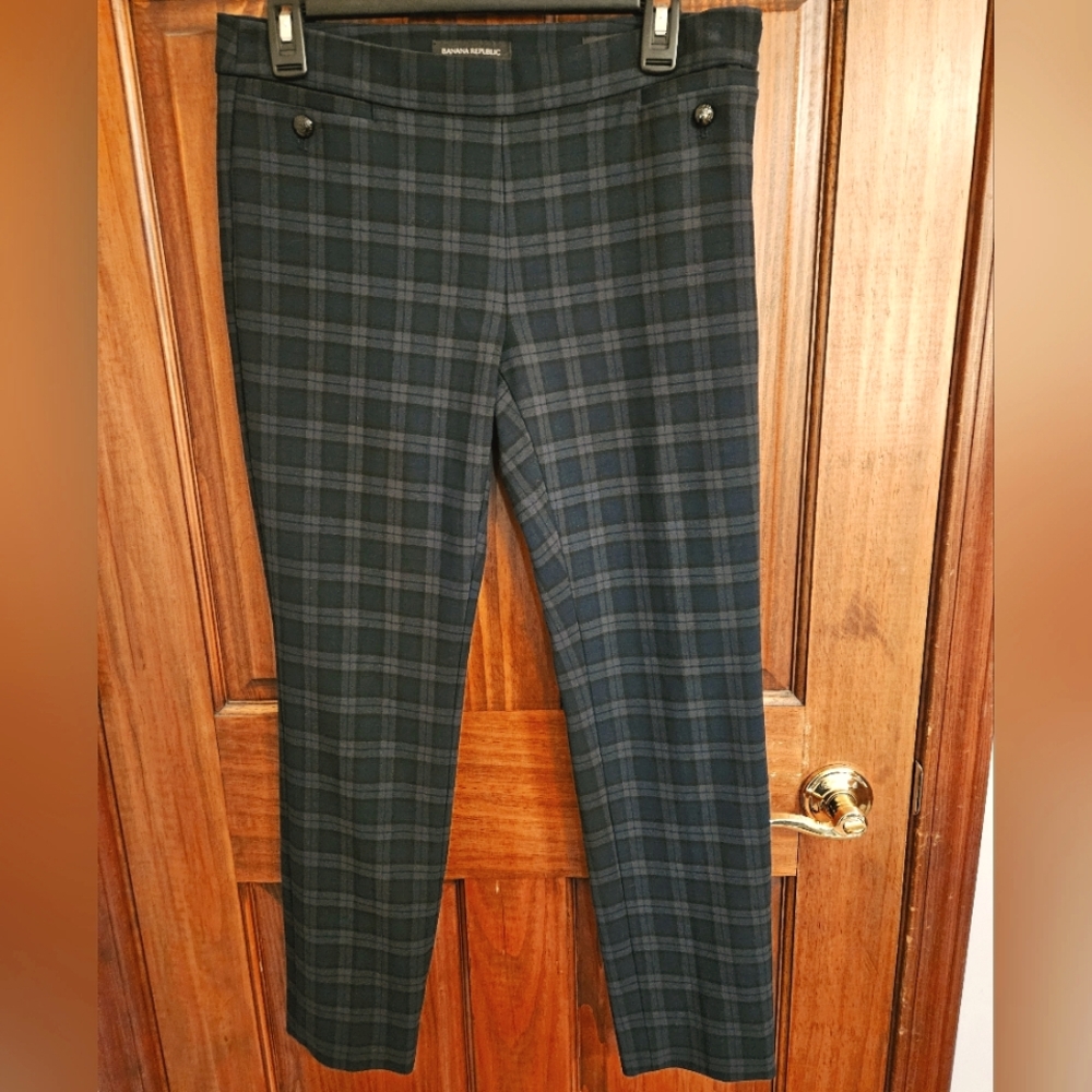 Banana Republic Women's Plaid Sloan style Pants - Navy Blue and Gray
